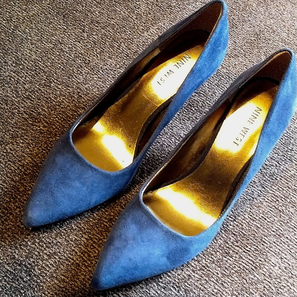 Nine West Suede pumps